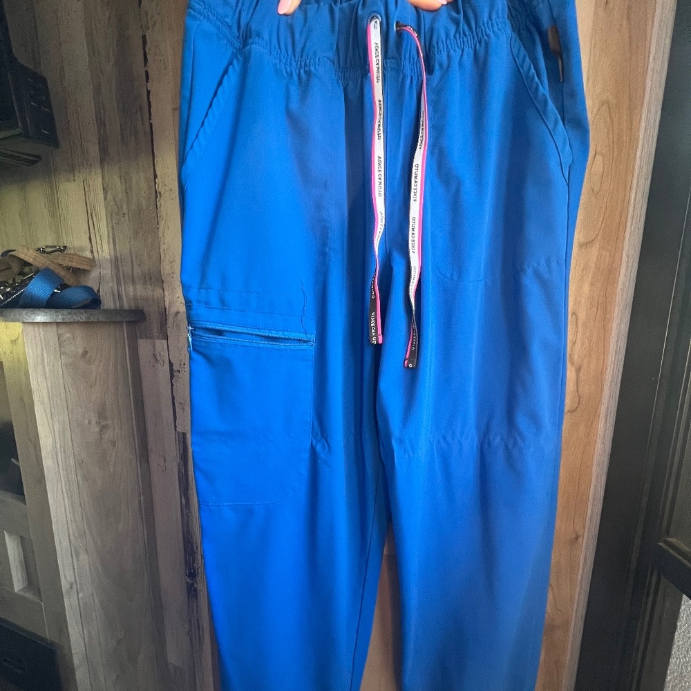 Vince Camuto Women's Jogger Scrub Pants